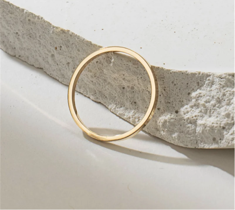 14K Gold Filled Flat Band Ring – Minimalist & Tarnish-Resistant Jewelry