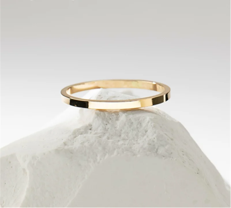 14K Gold Filled Flat Band Ring – Minimalist & Tarnish-Resistant Jewelry