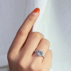 Elegant Silver Heart Ring – White Zircon