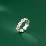 Vintage Daisy Flower Ring – Adjustable Romantic Floral Jewelry